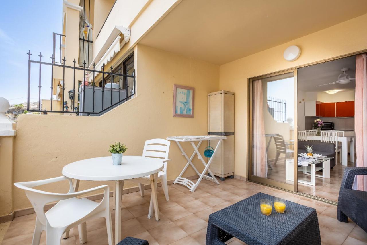 Castle Harbour Phoebe'S Flat Los Cristianos By Lovetenerife Exteriér fotografie