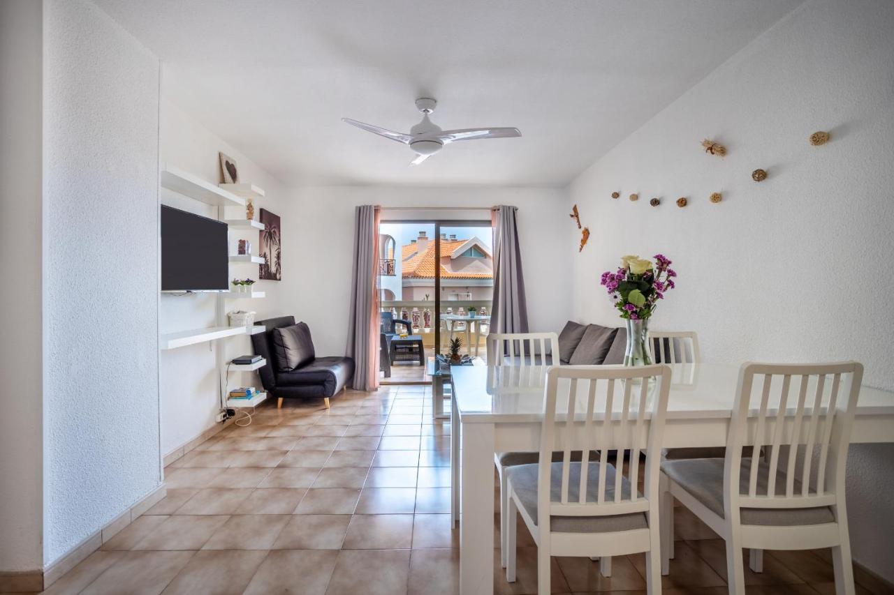 Castle Harbour Phoebe'S Flat Los Cristianos By Lovetenerife Exteriér fotografie