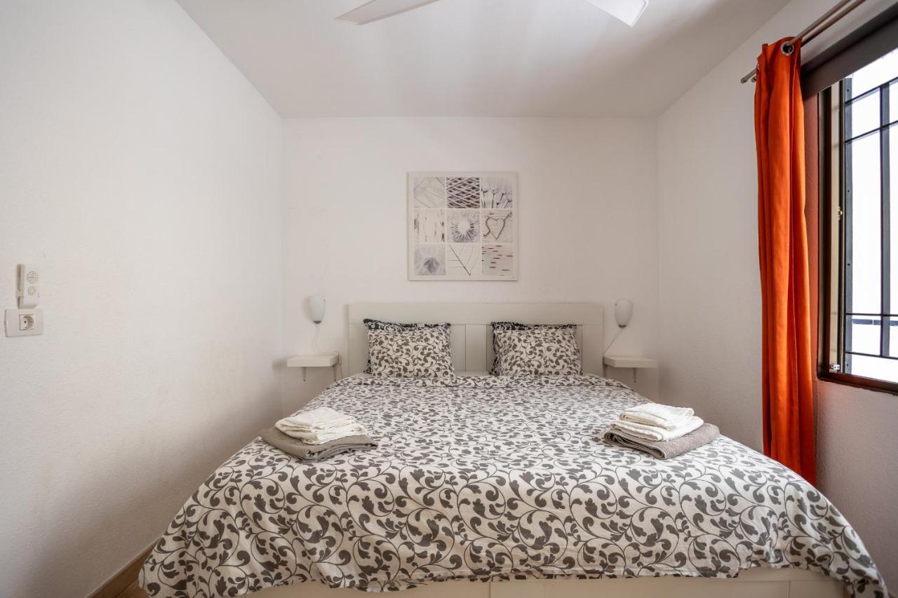 Castle Harbour Phoebe'S Flat Los Cristianos By Lovetenerife Exteriér fotografie