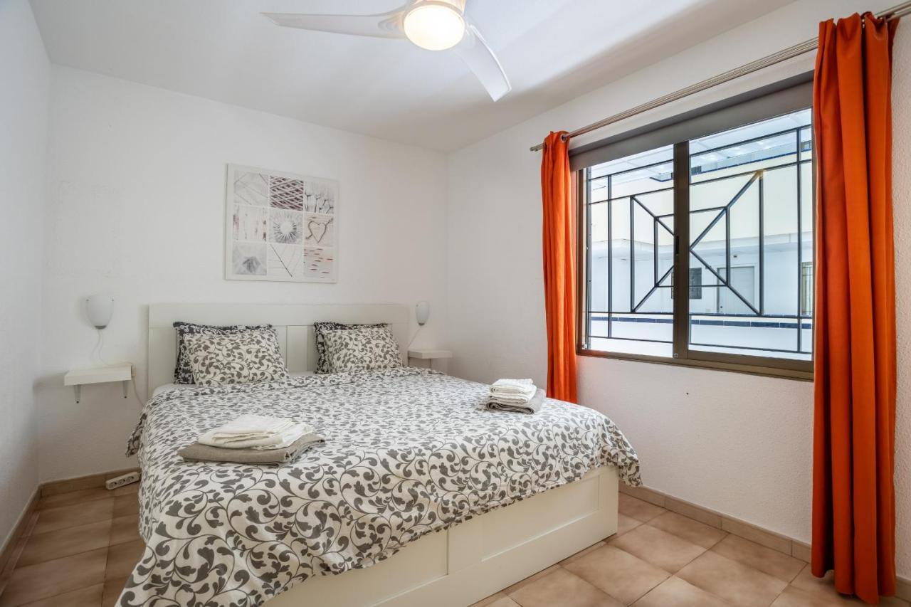 Castle Harbour Phoebe'S Flat Los Cristianos By Lovetenerife Exteriér fotografie